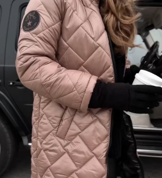Bogna | Elegantna prešita puhovka s kapuco