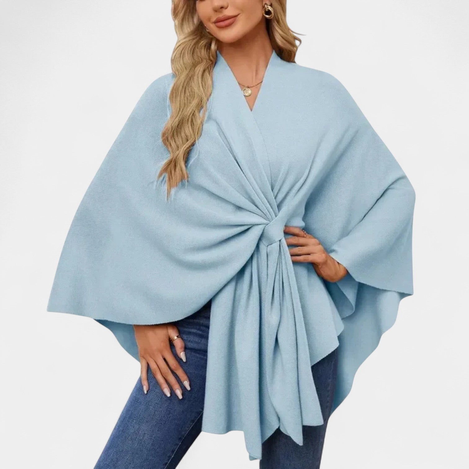 Daniela – Elegantno padajoče pončo z vozlom