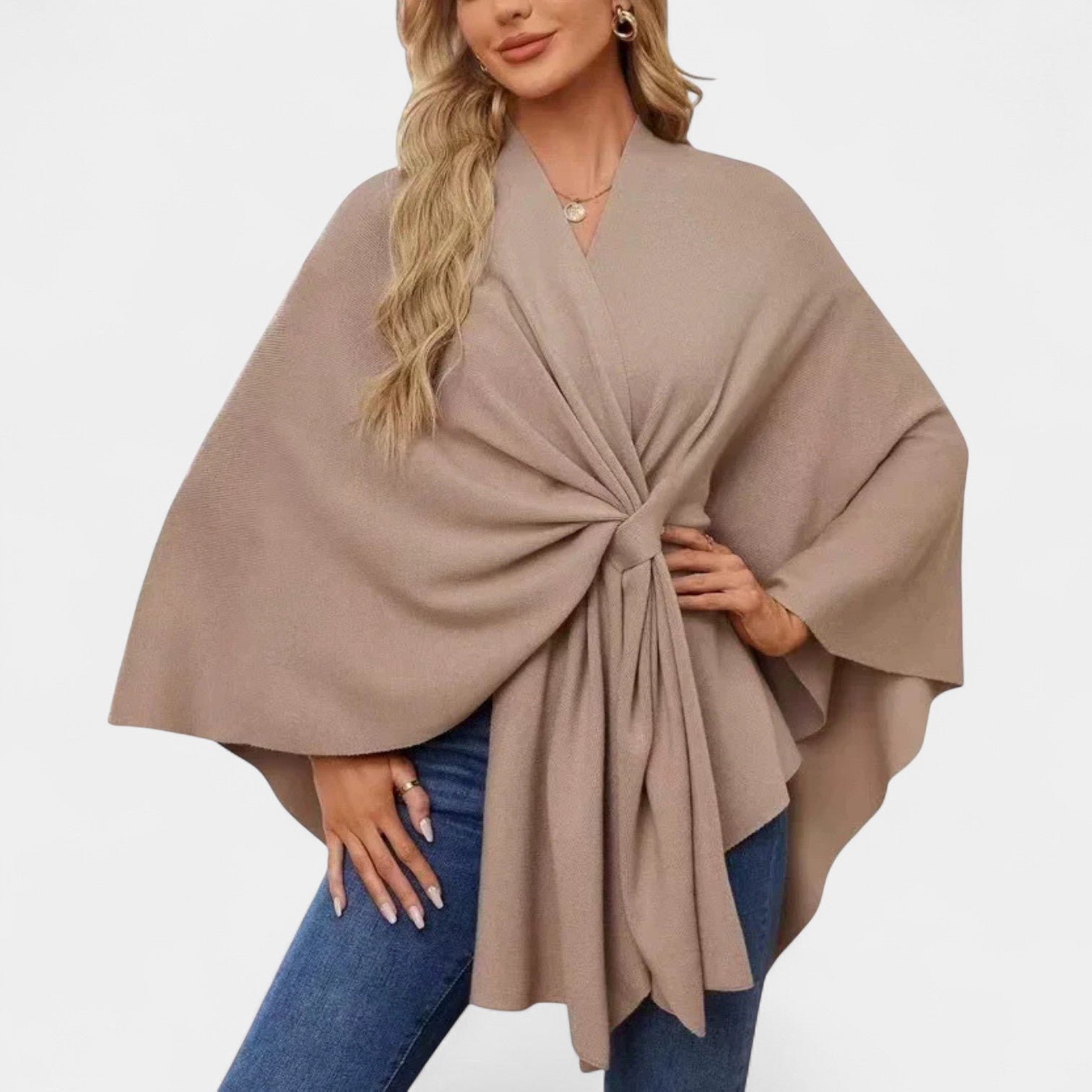Daniela – Elegantno padajoče pončo z vozlom