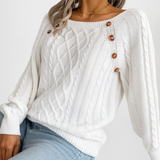 Eleganten pulover z pletenim vzorcem – z gumbi